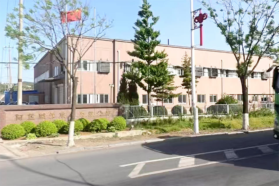 中国大連　紳士オーダースーツ工場